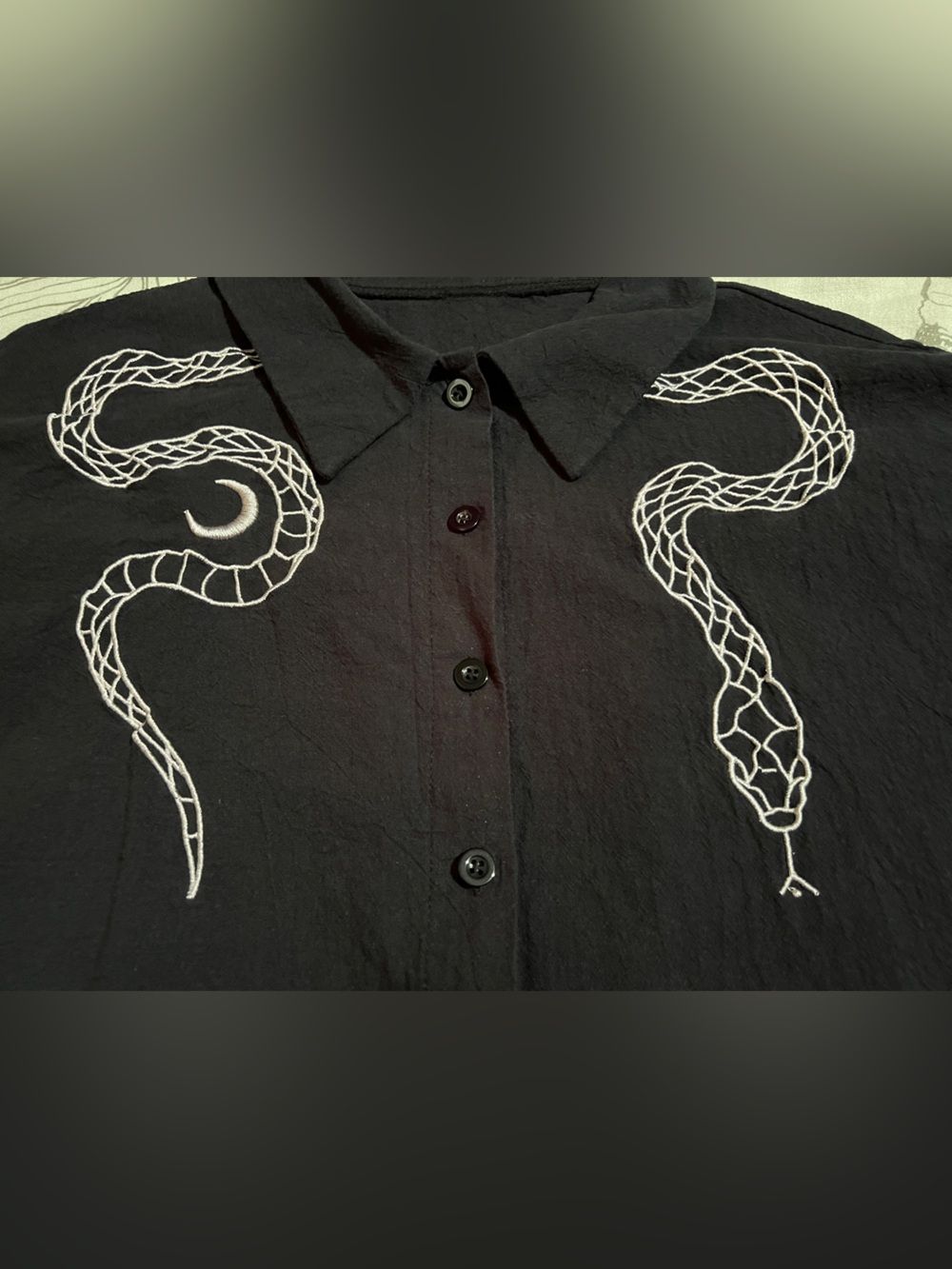 Embroidered Snake Batwing Sleeveless Button Down Gothic Blouse 100% Cotton - Picture 3 of 6